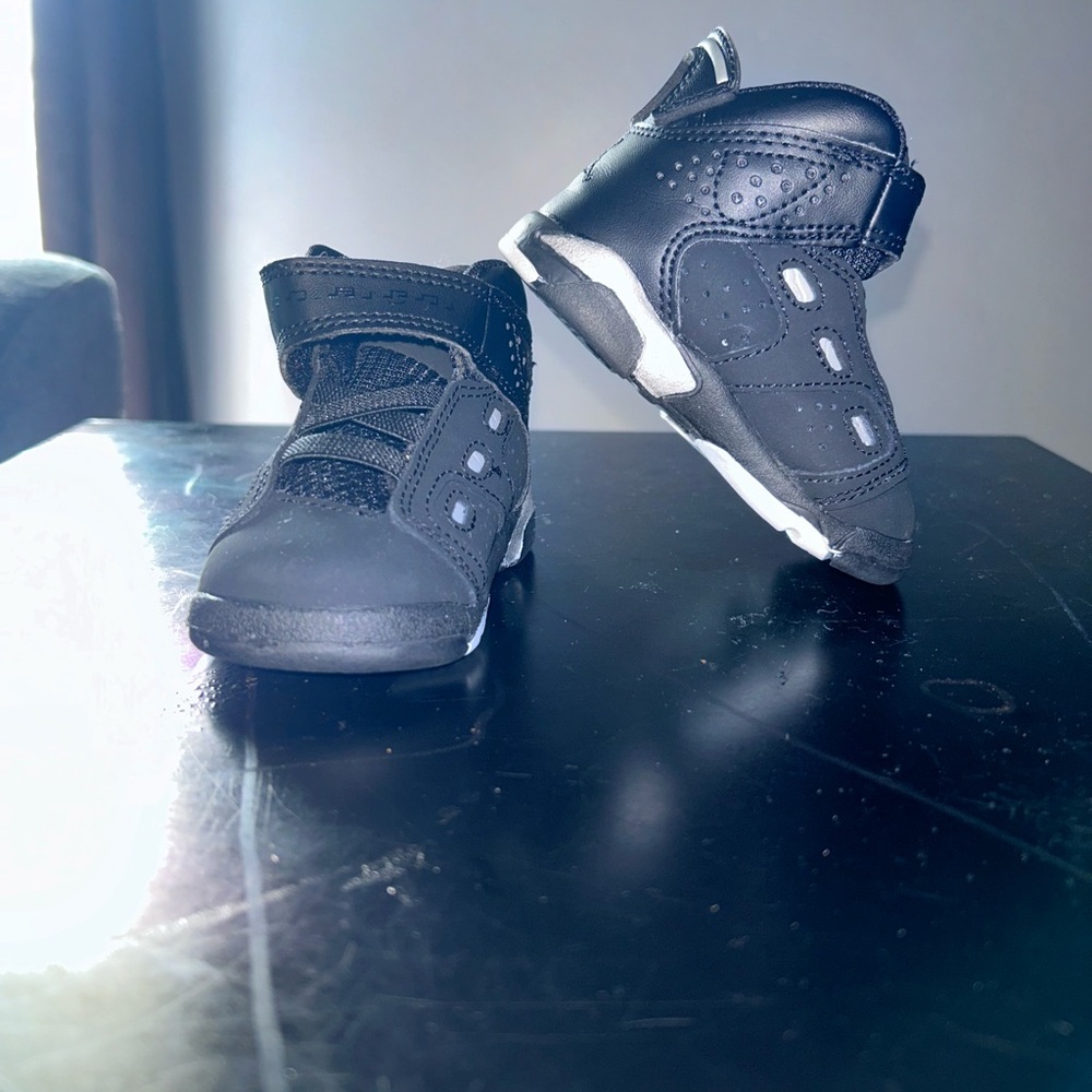 Boys jordans